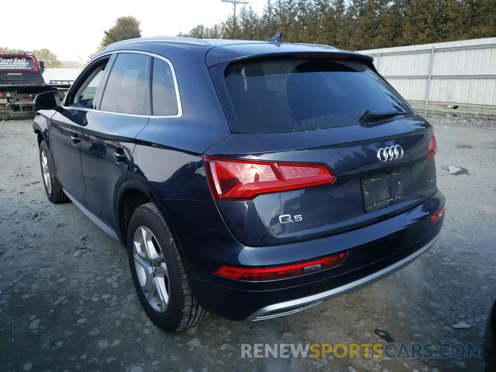 3 Фотография поврежденного автомобиля WA1ANAFY6K2036107 AUDI Q5 2019