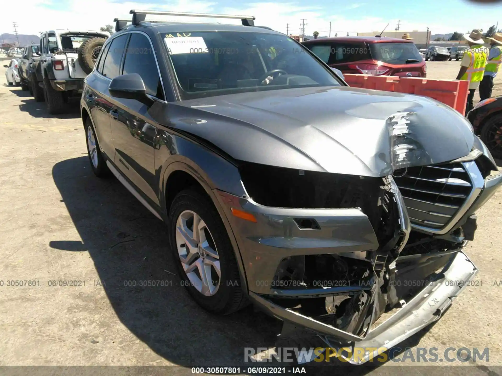 1 Photograph of a damaged car WA1ANAFY6K2036947 AUDI Q5 2019