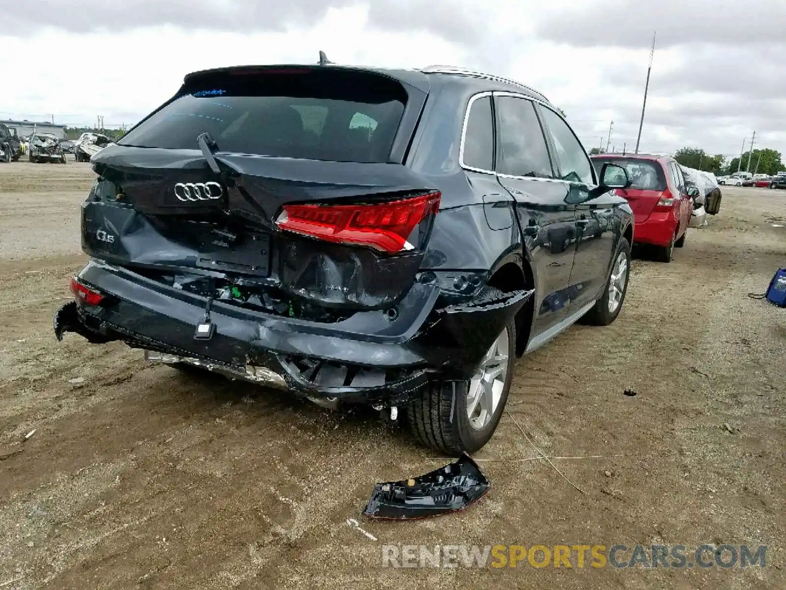 4 Photograph of a damaged car WA1ANAFY6K2048029 AUDI Q5 2019