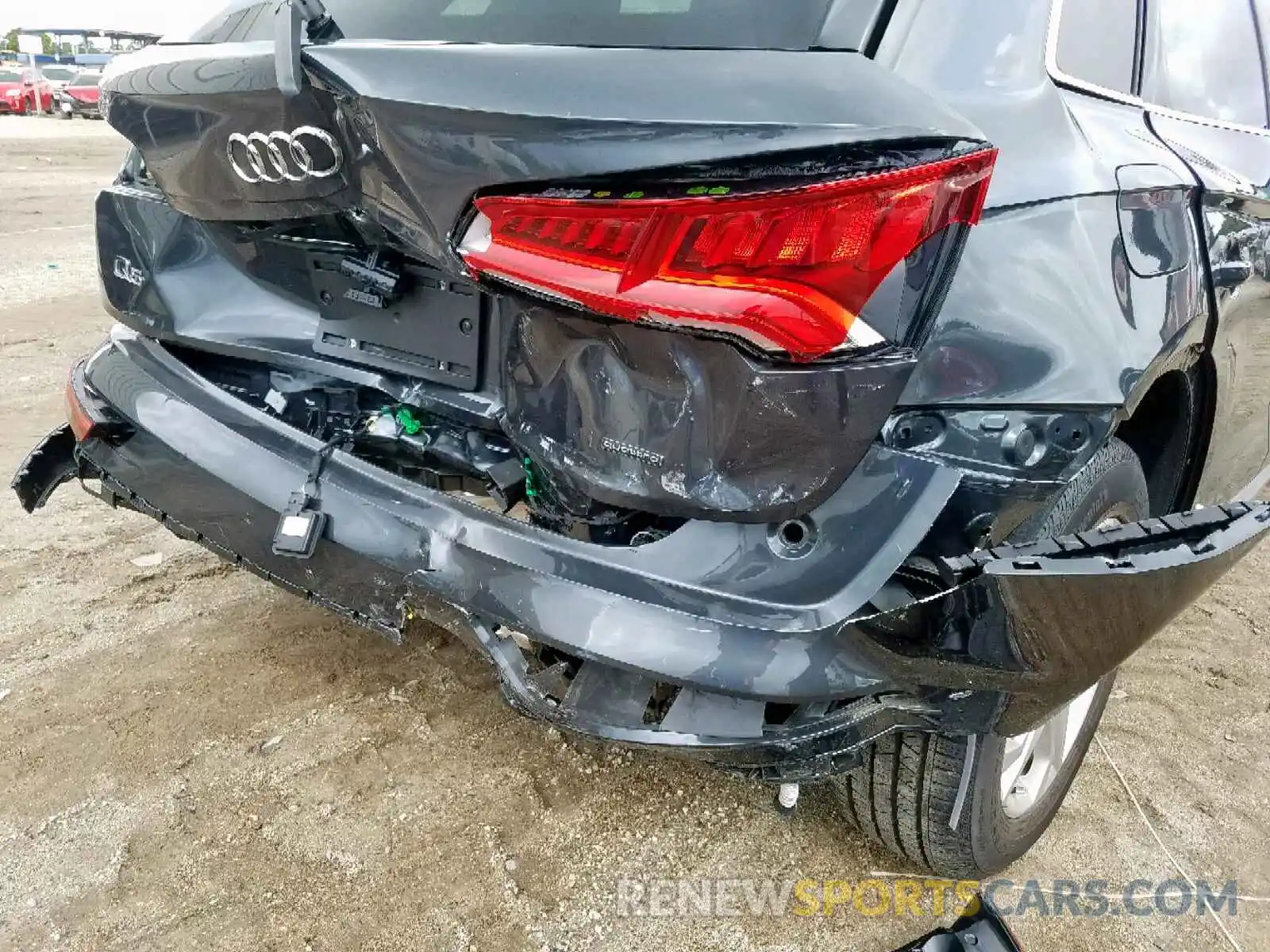 9 Photograph of a damaged car WA1ANAFY6K2048029 AUDI Q5 2019