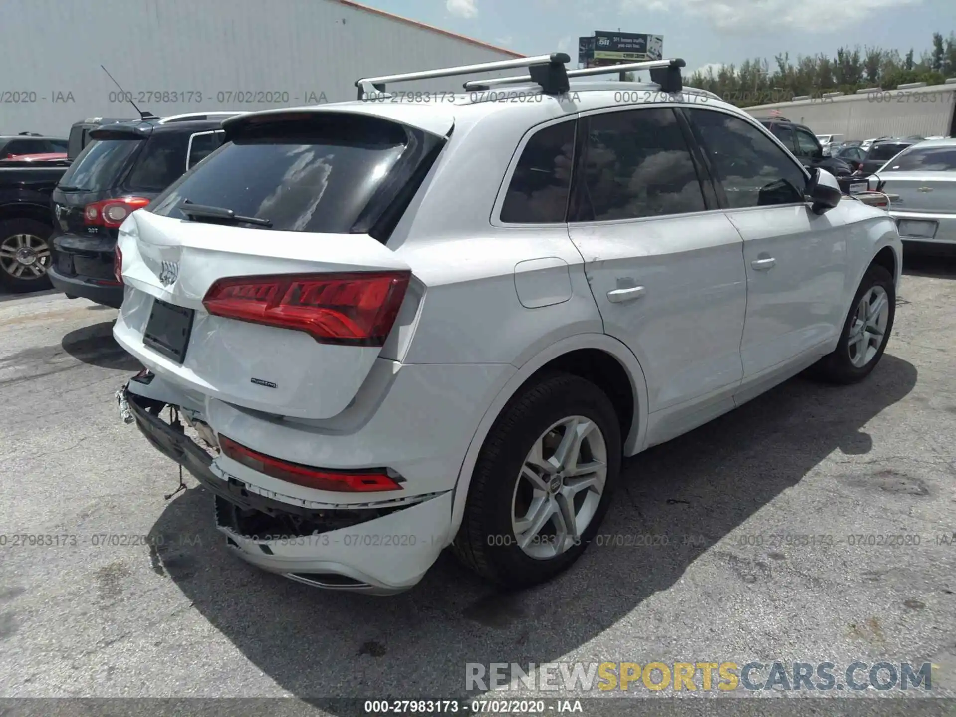 4 Фотография поврежденного автомобиля WA1ANAFY6K2051237 AUDI Q5 2019