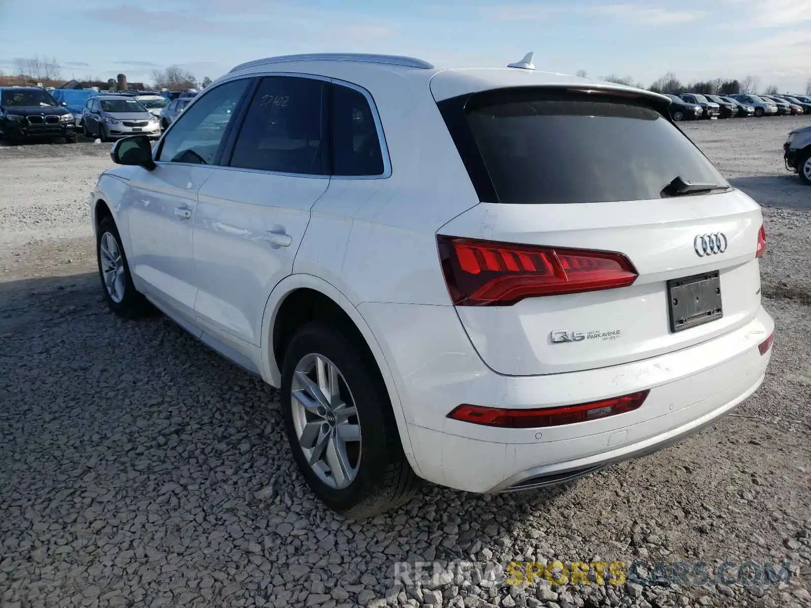 3 Фотография поврежденного автомобиля WA1ANAFY6K2059645 AUDI Q5 2019