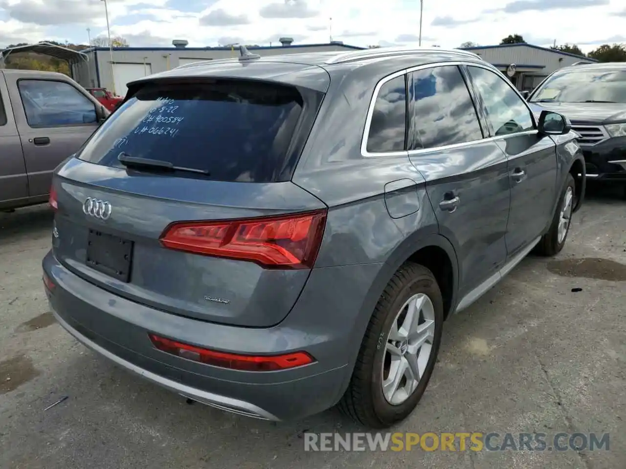 4 Photograph of a damaged car WA1ANAFY6K2066241 AUDI Q5 2019