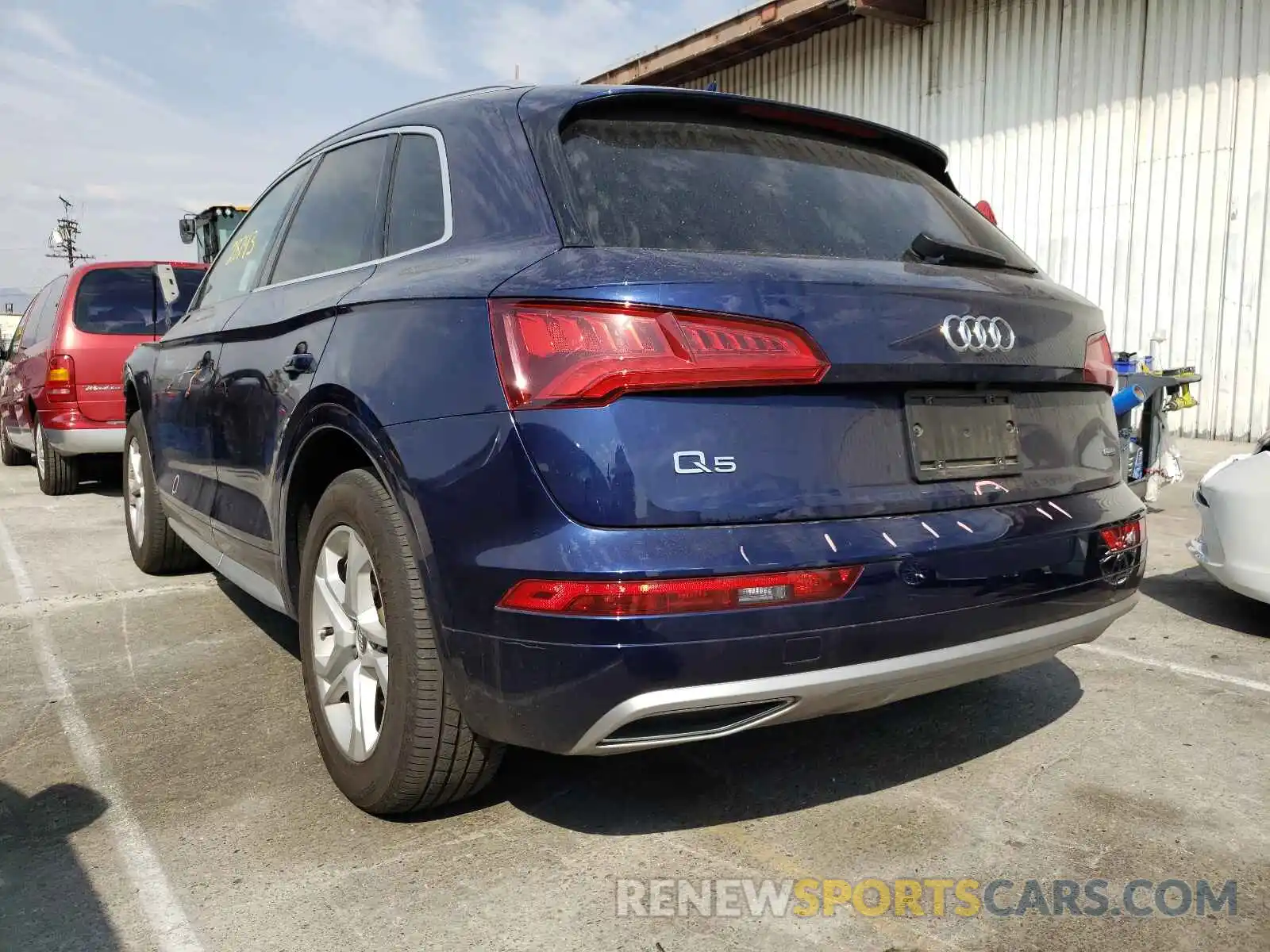 3 Фотография поврежденного автомобиля WA1ANAFY6K2075358 AUDI Q5 2019