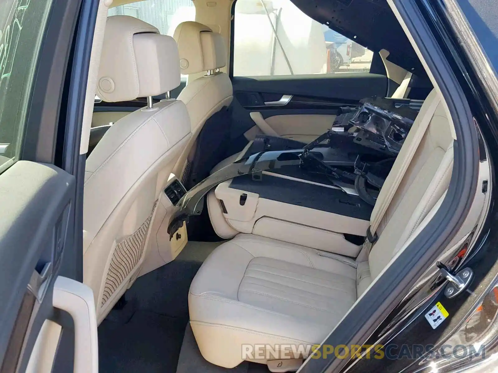 6 Photograph of a damaged car WA1ANAFY6K2088689 AUDI Q5 2019