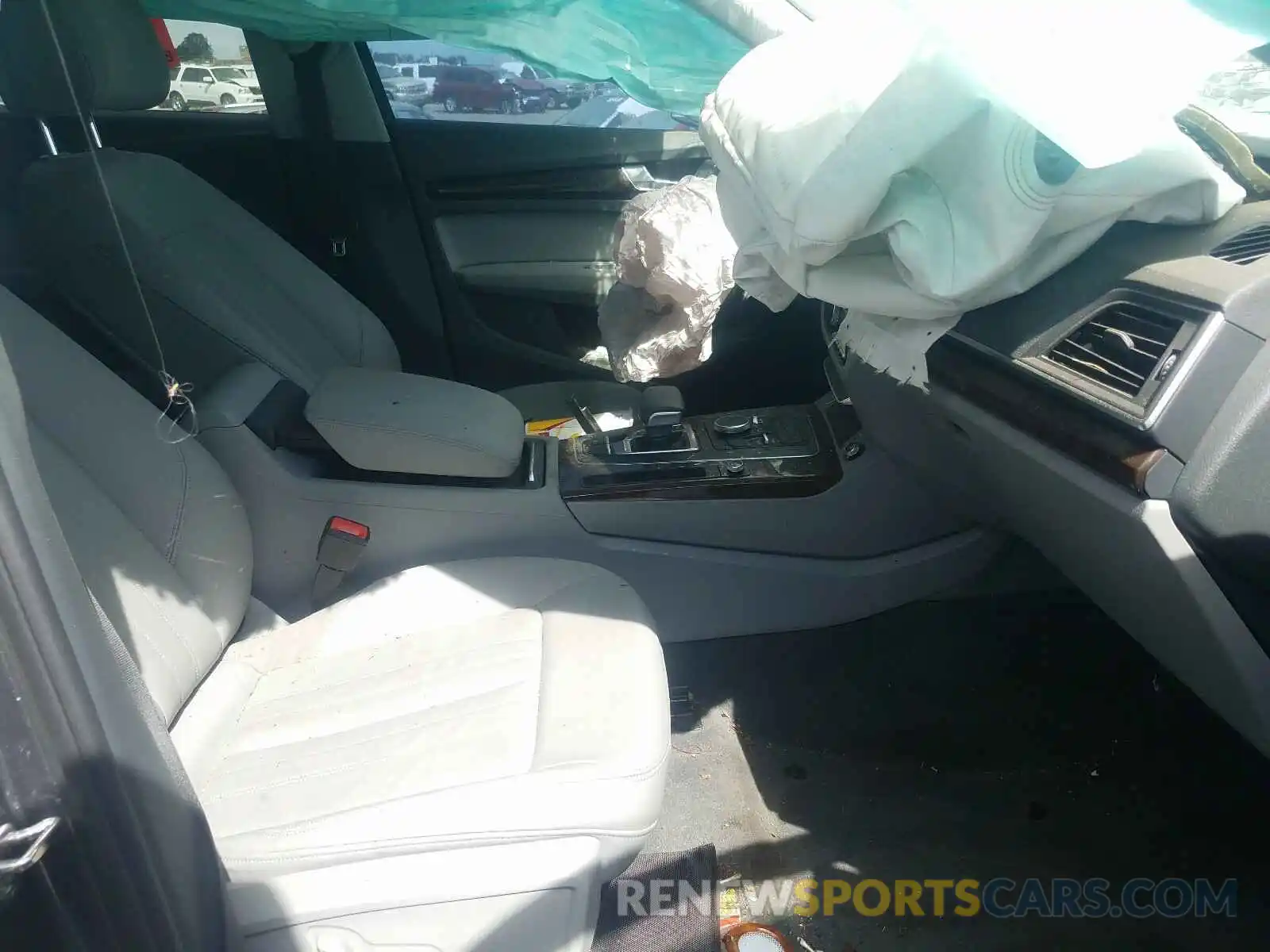 5 Photograph of a damaged car WA1ANAFY6K2109220 AUDI Q5 2019