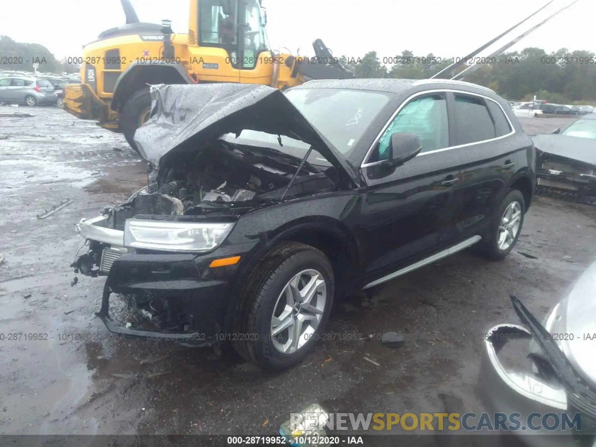 2 Photograph of a damaged car WA1ANAFY6K2109914 AUDI Q5 2019