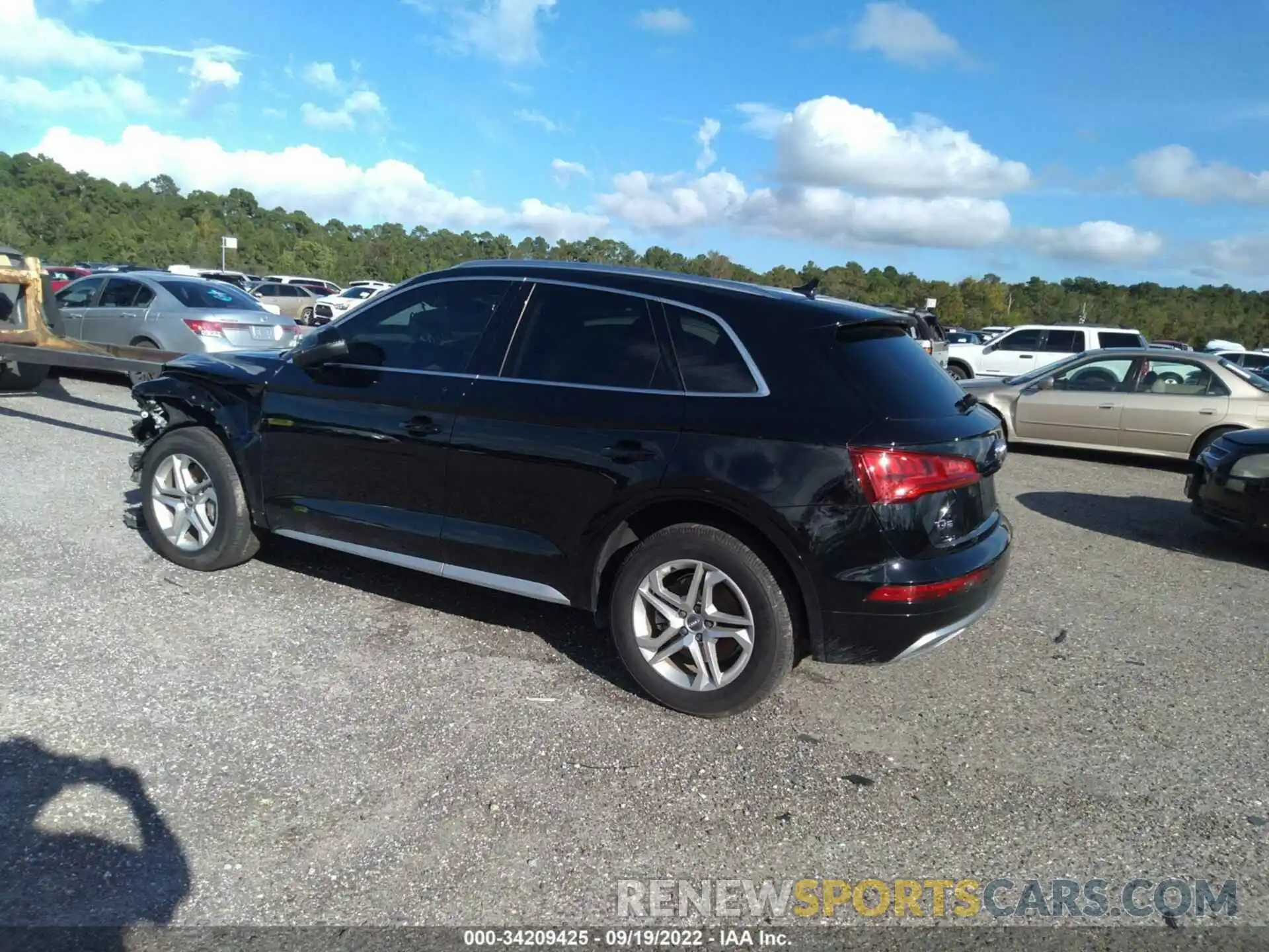 3 Photograph of a damaged car WA1ANAFY6K2127653 AUDI Q5 2019