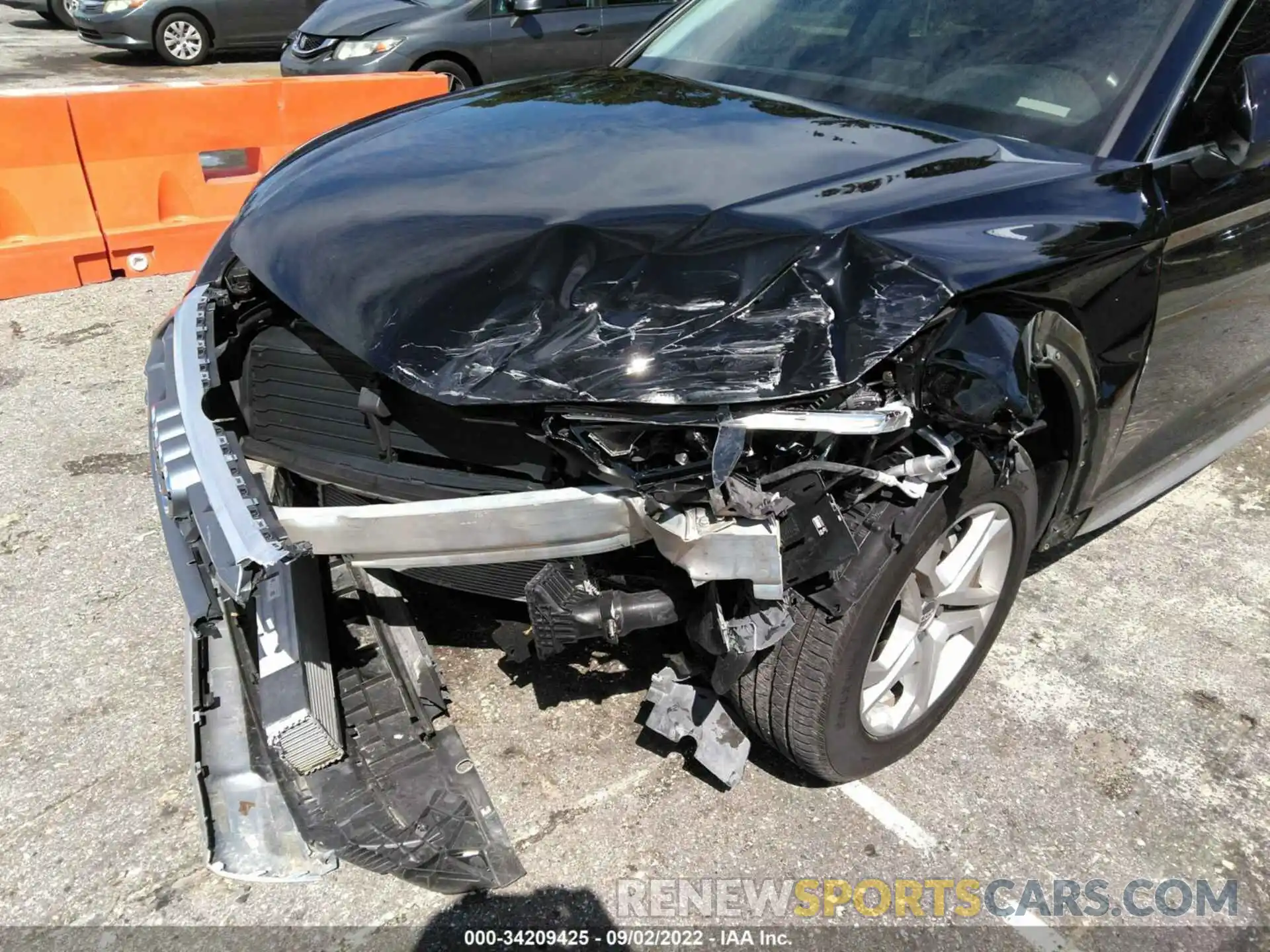 6 Photograph of a damaged car WA1ANAFY6K2127653 AUDI Q5 2019