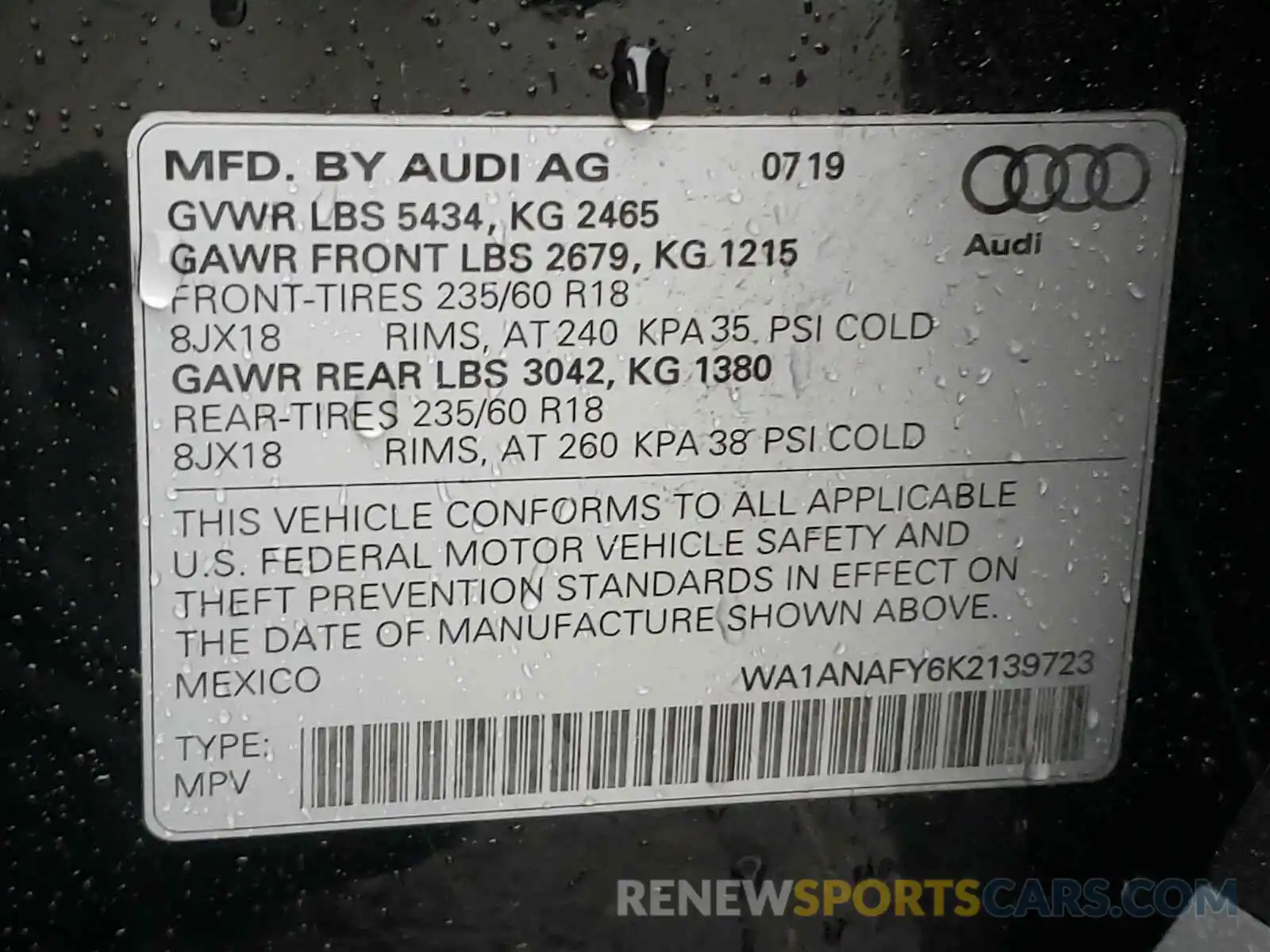 10 Photograph of a damaged car WA1ANAFY6K2139723 AUDI Q5 2019