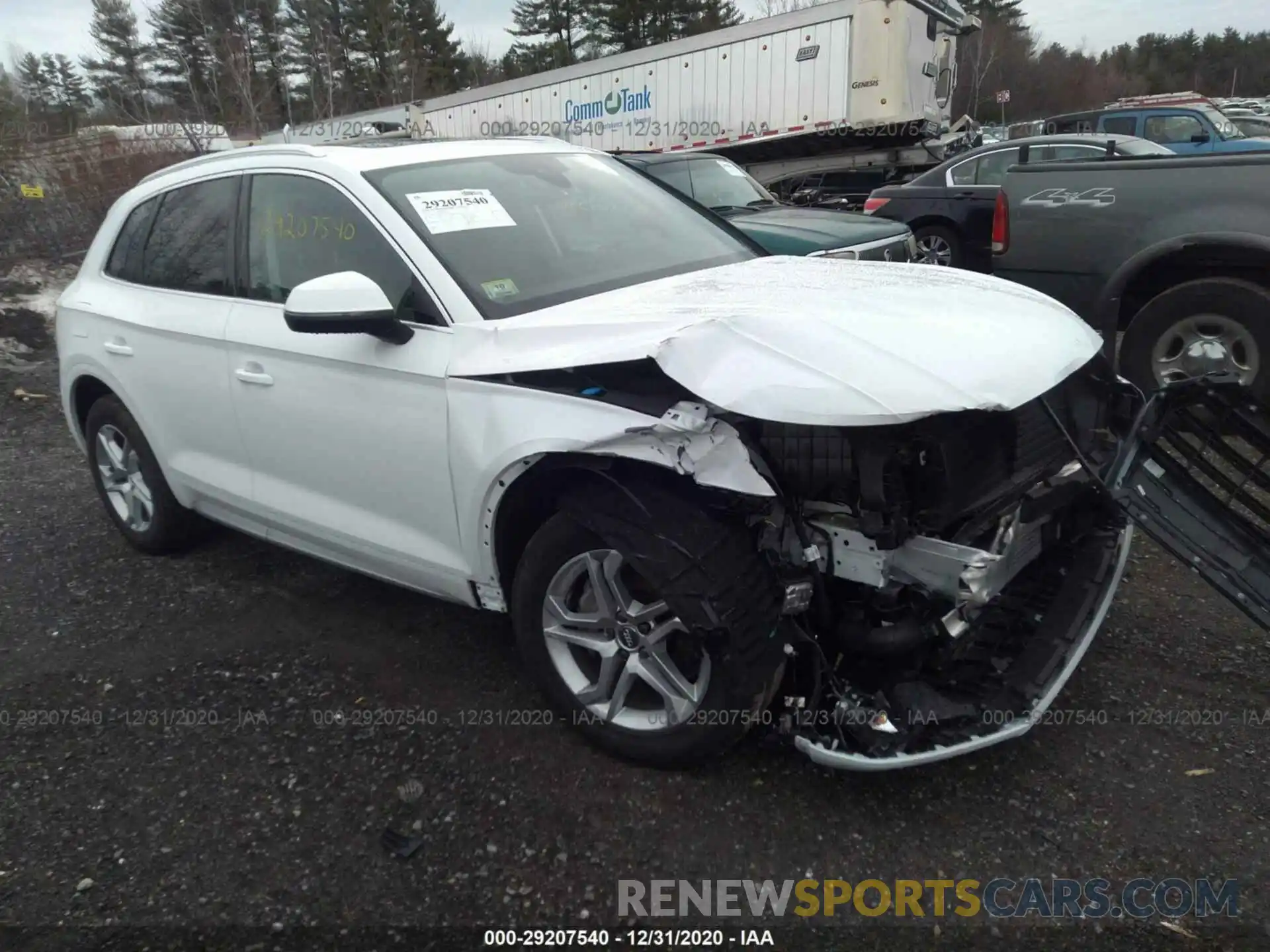 1 Photograph of a damaged car WA1ANAFY6K2140032 AUDI Q5 2019