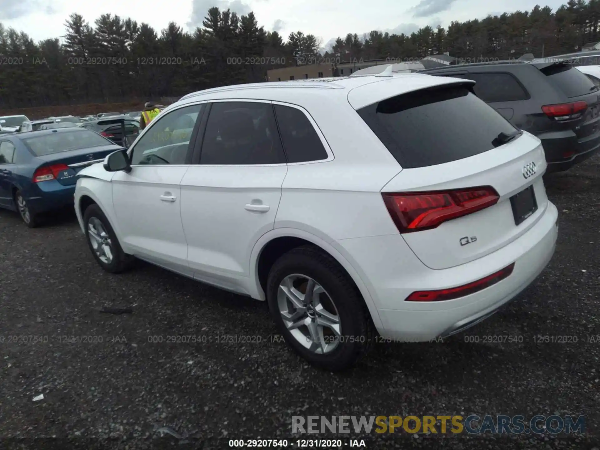 3 Photograph of a damaged car WA1ANAFY6K2140032 AUDI Q5 2019