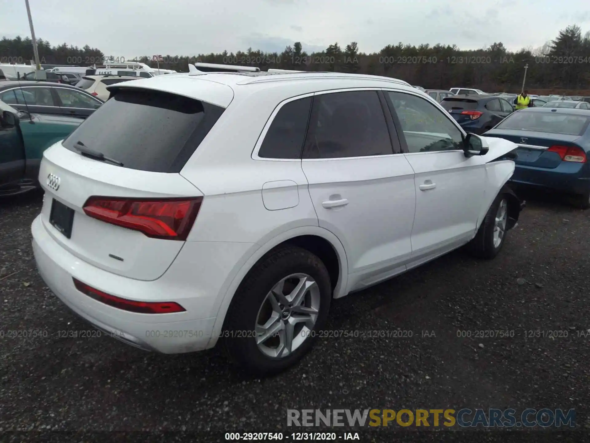 4 Фотография поврежденного автомобиля WA1ANAFY6K2140032 AUDI Q5 2019