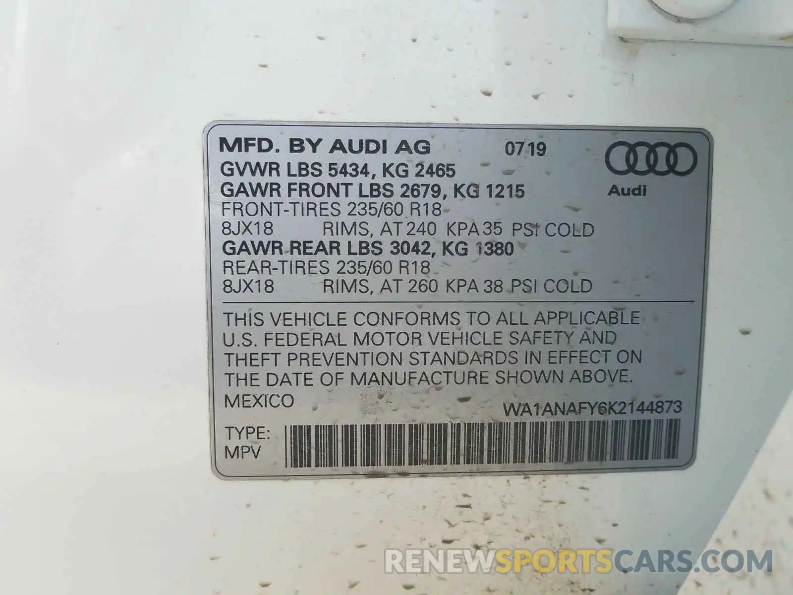 10 Photograph of a damaged car WA1ANAFY6K2144873 AUDI Q5 2019