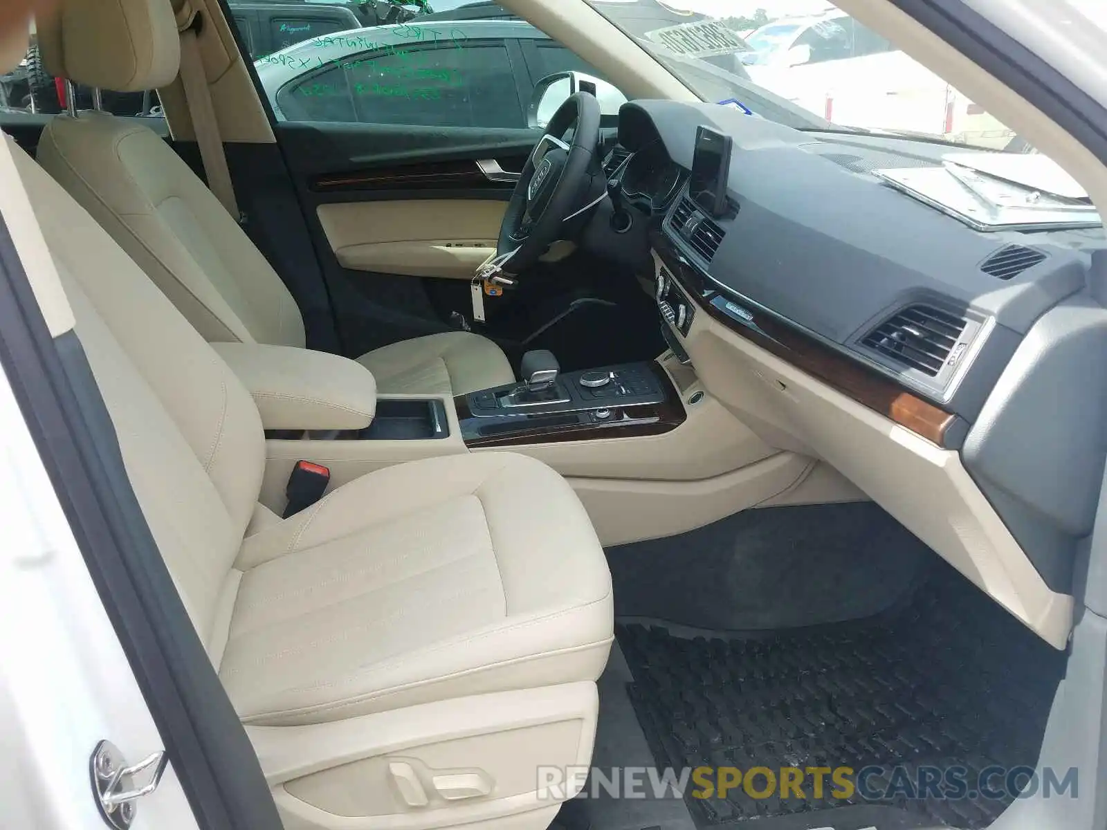 5 Photograph of a damaged car WA1ANAFY6K2144873 AUDI Q5 2019