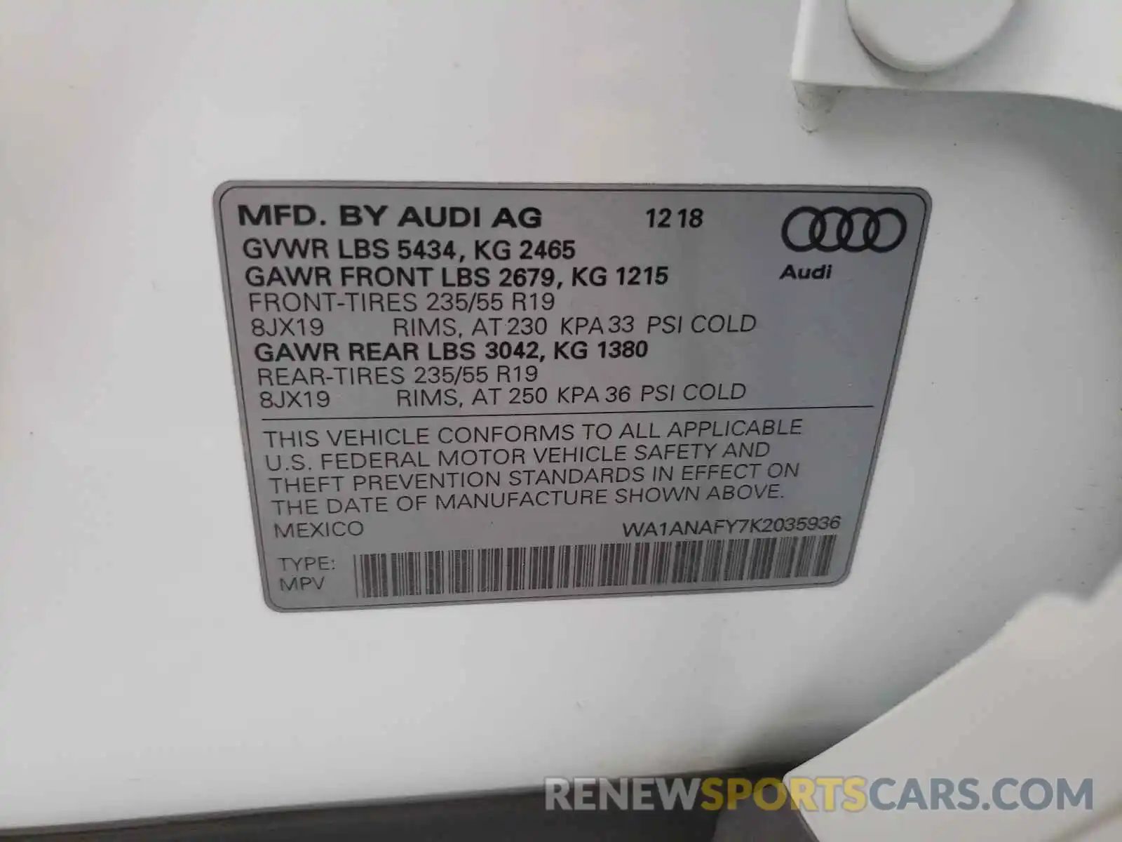 10 Photograph of a damaged car WA1ANAFY7K2035936 AUDI Q5 2019