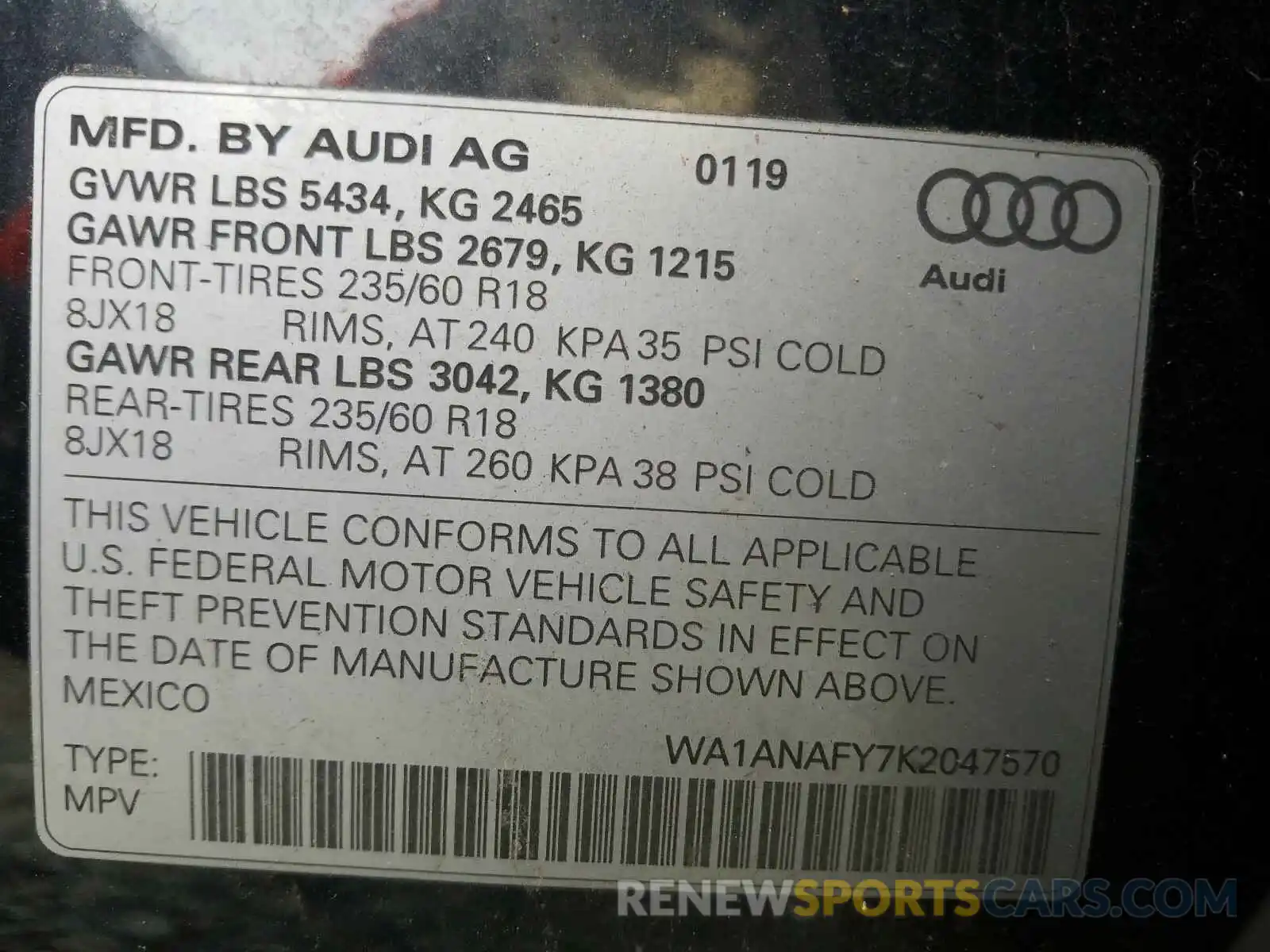 10 Photograph of a damaged car WA1ANAFY7K2047570 AUDI Q5 2019