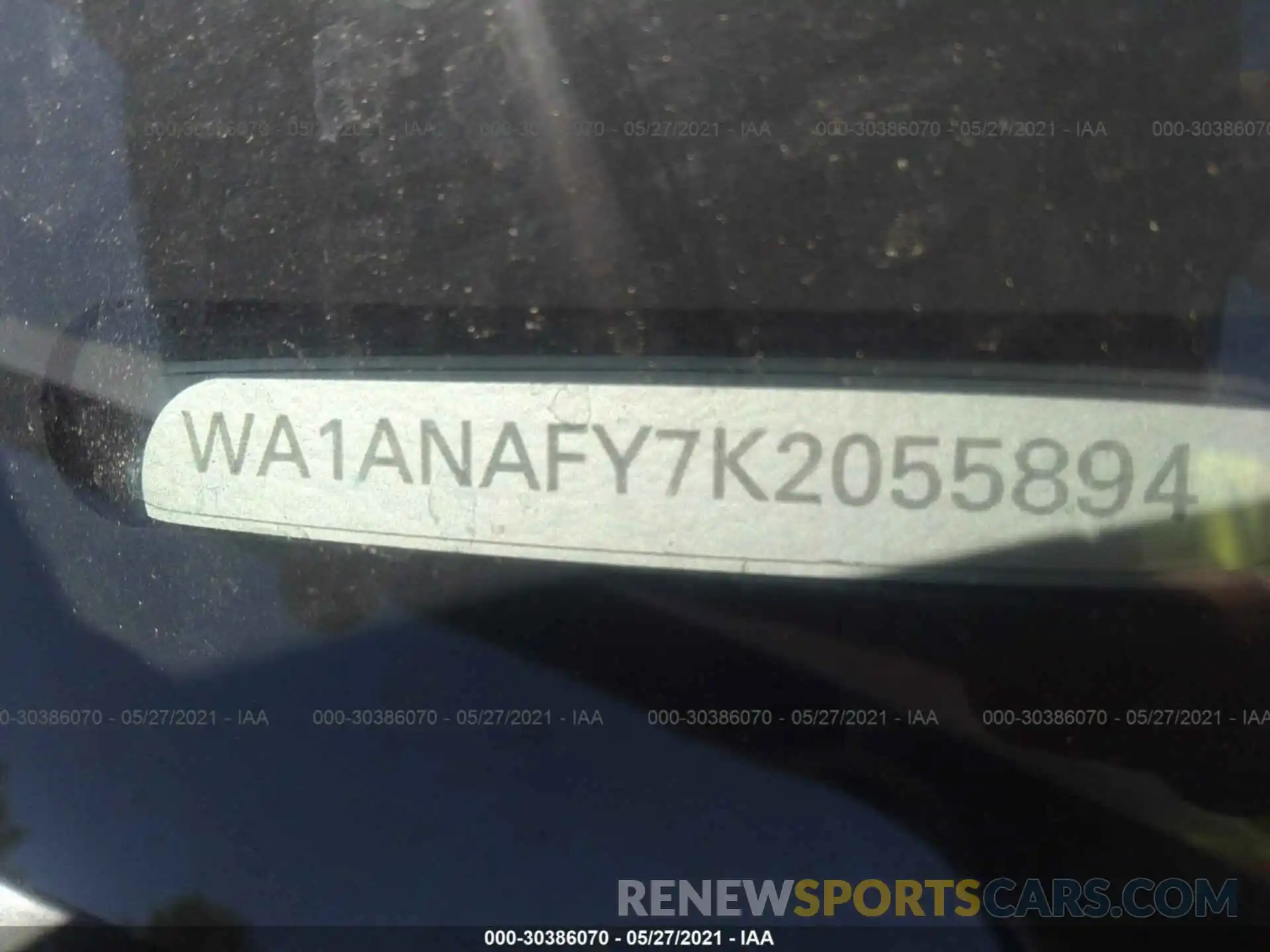 9 Photograph of a damaged car WA1ANAFY7K2055894 AUDI Q5 2019