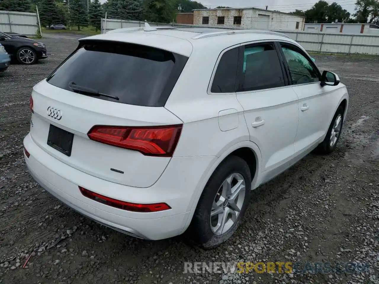 4 Photograph of a damaged car WA1ANAFY7K2066605 AUDI Q5 2019