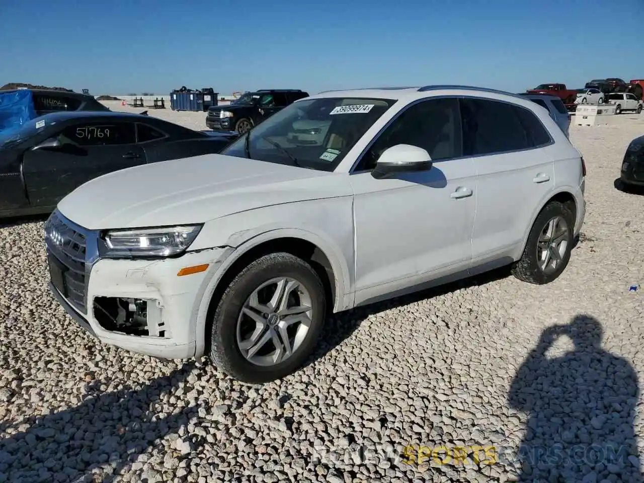 1 Photograph of a damaged car WA1ANAFY7K2067978 AUDI Q5 2019