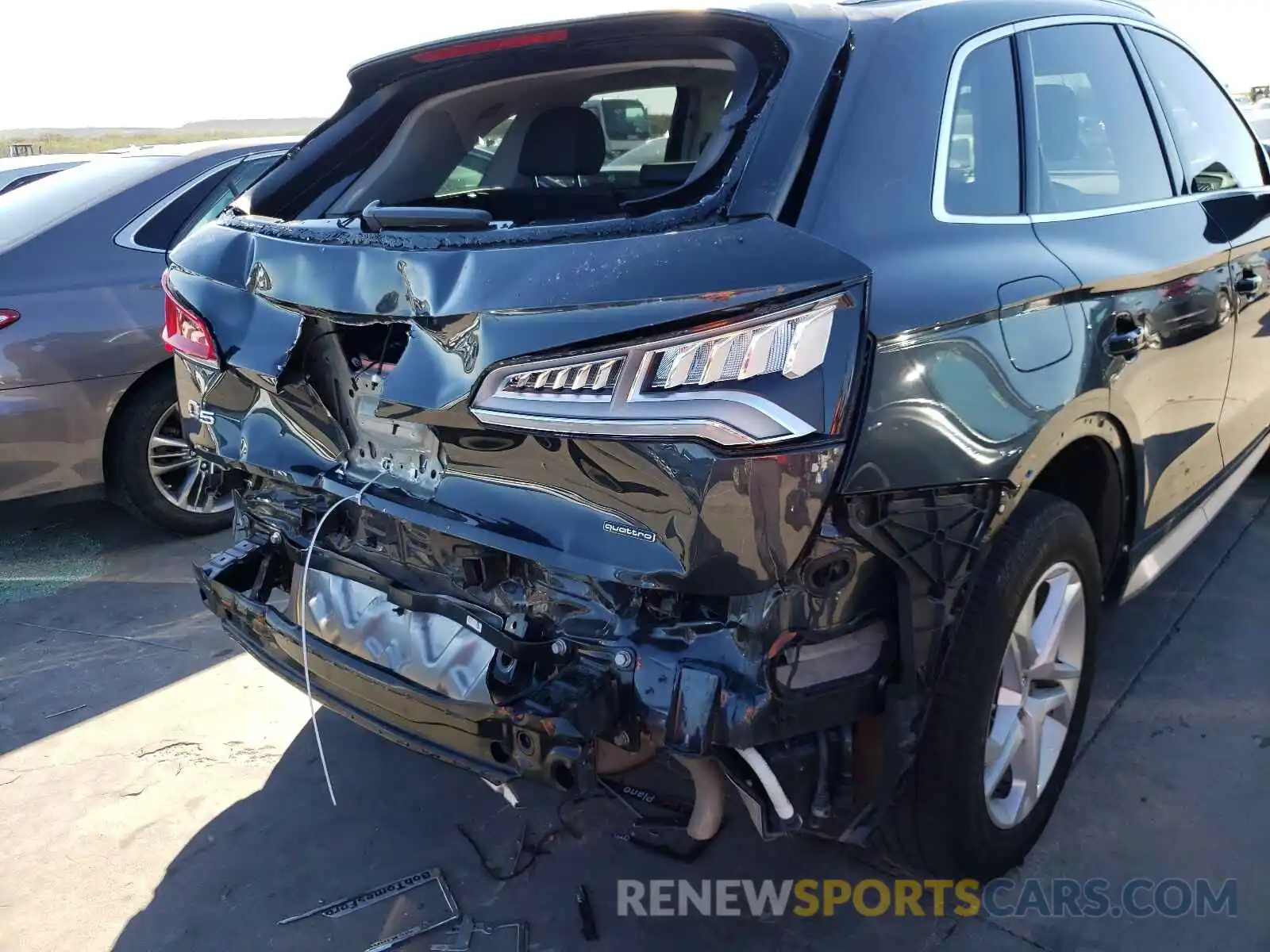 9 Photograph of a damaged car WA1ANAFY7K2070010 AUDI Q5 2019