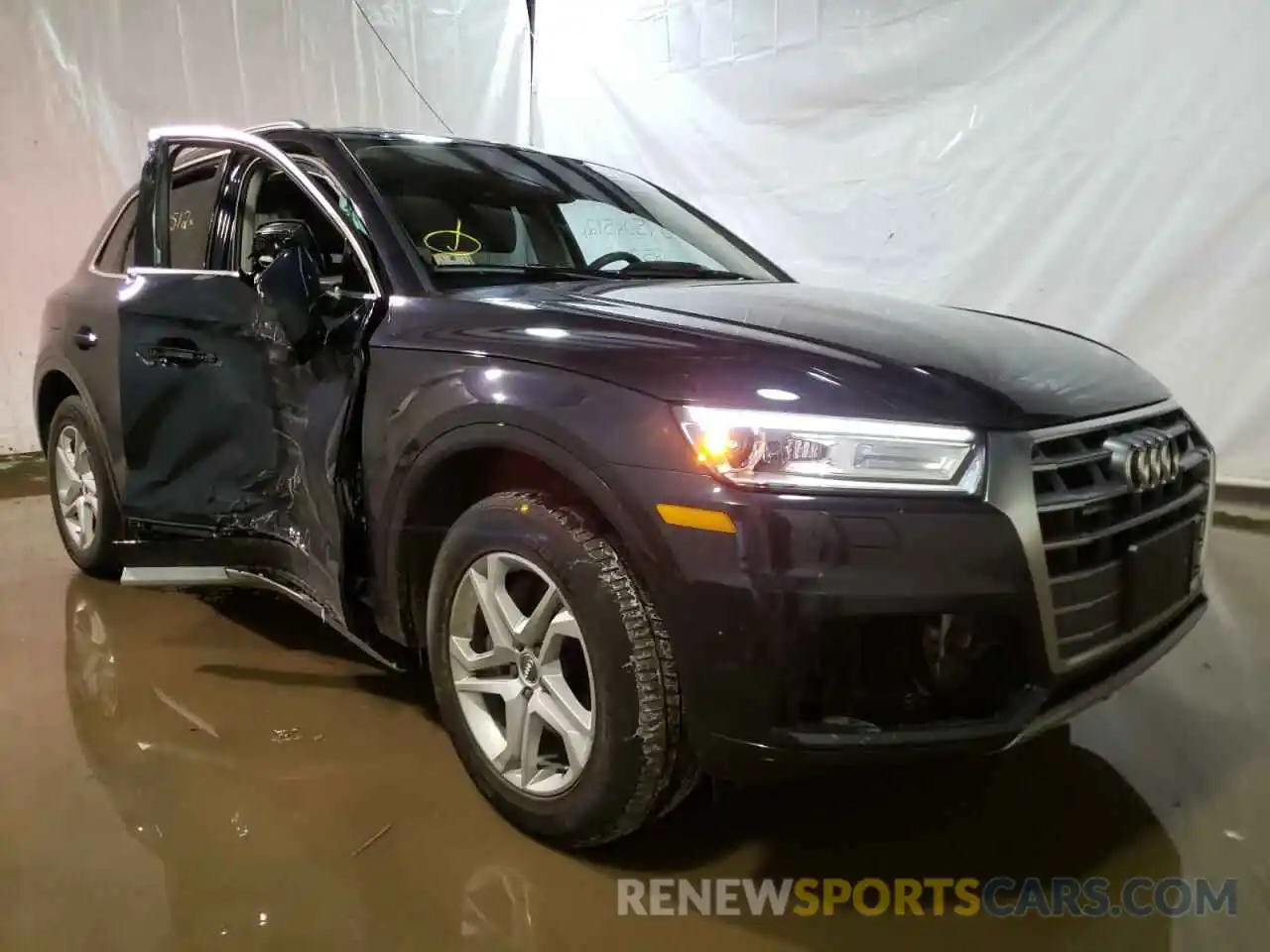 1 Photograph of a damaged car WA1ANAFY7K2070184 AUDI Q5 2019