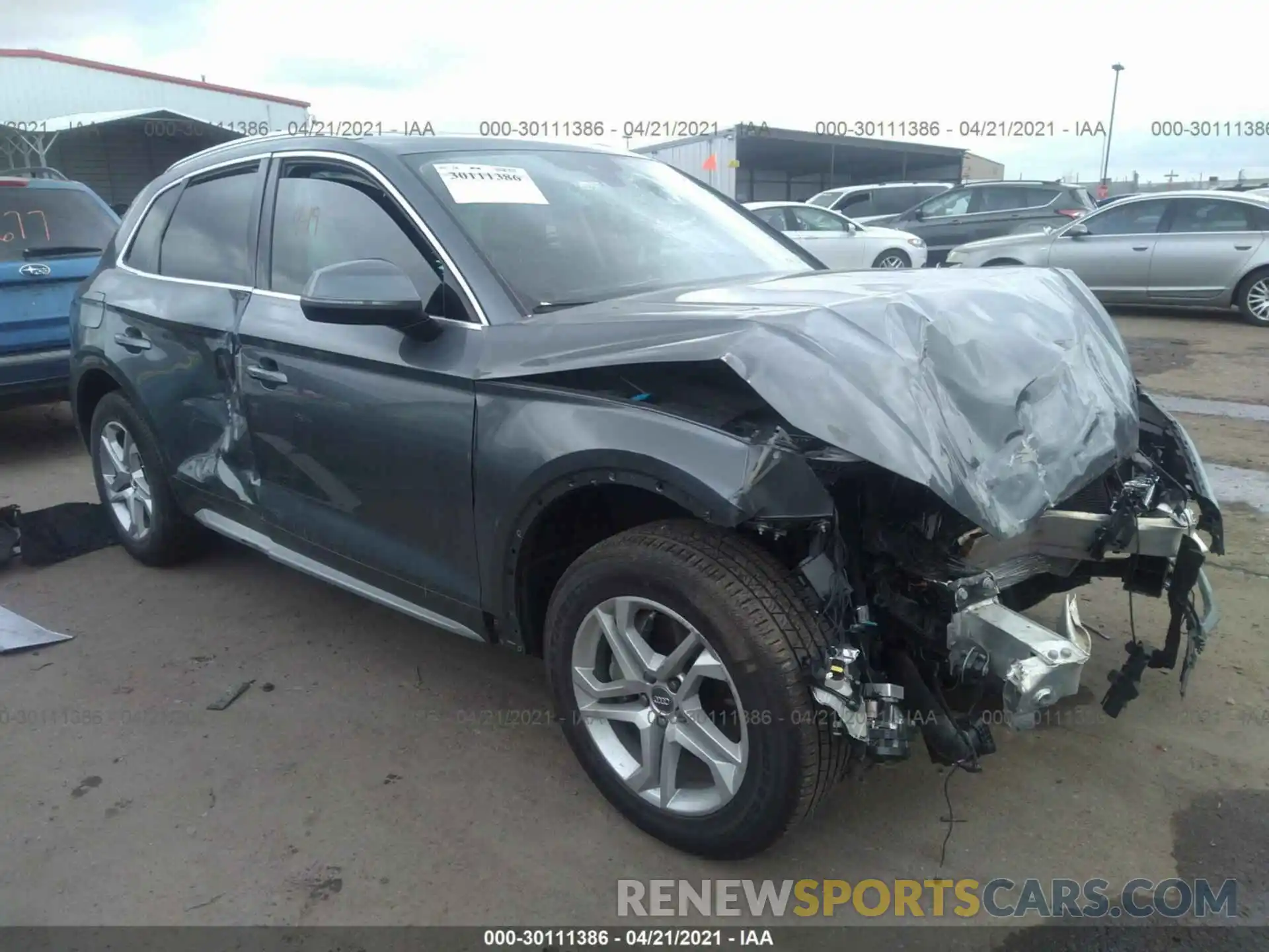 1 Photograph of a damaged car WA1ANAFY7K2075739 AUDI Q5 2019