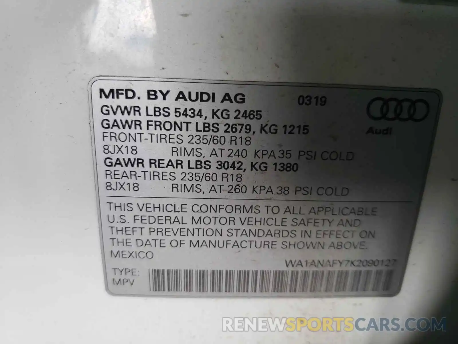 10 Photograph of a damaged car WA1ANAFY7K2090127 AUDI Q5 2019