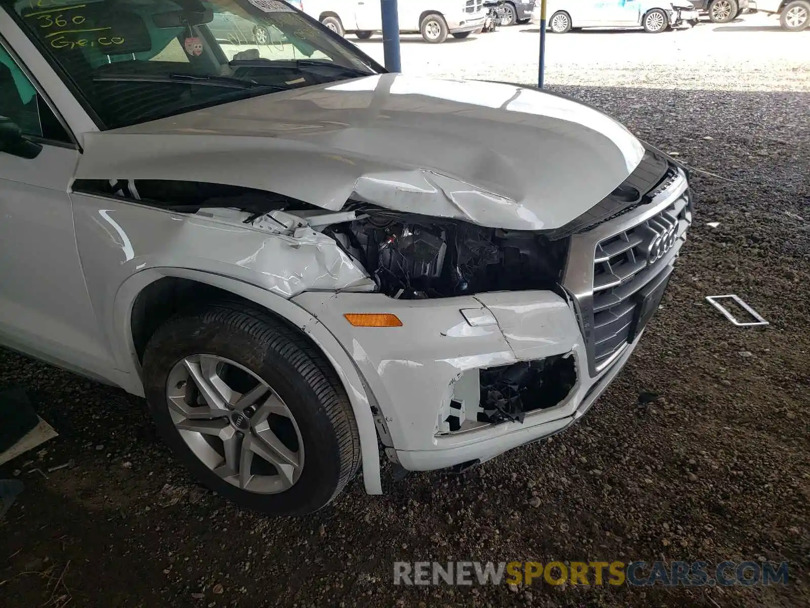 9 Photograph of a damaged car WA1ANAFY7K2090127 AUDI Q5 2019