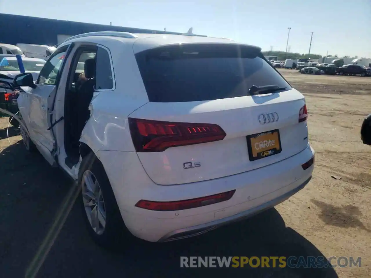 3 Photograph of a damaged car WA1ANAFY7K2104057 AUDI Q5 2019