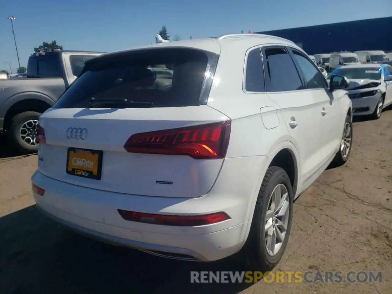 4 Photograph of a damaged car WA1ANAFY7K2104057 AUDI Q5 2019