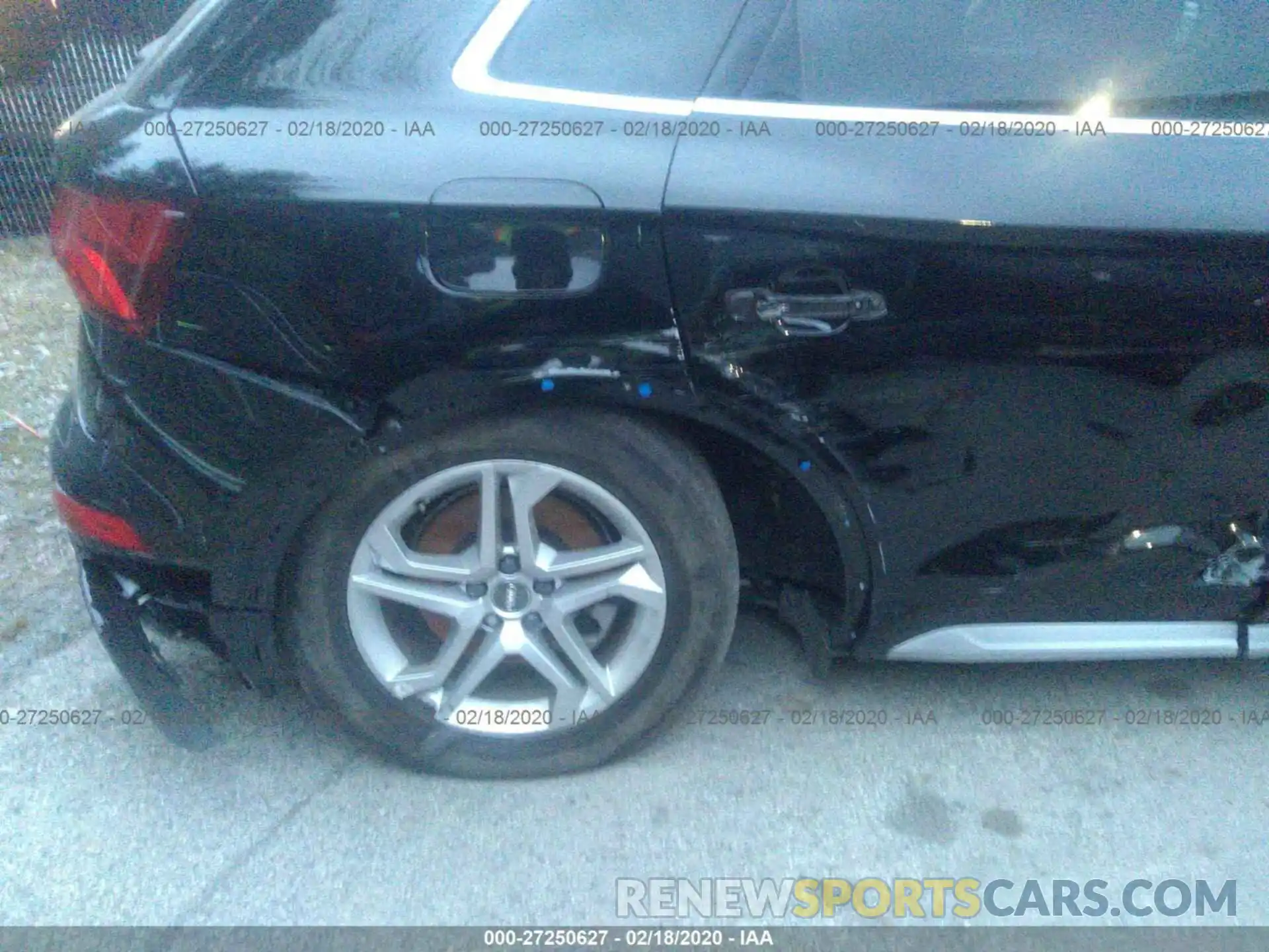 6 Photograph of a damaged car WA1ANAFY7K2115169 AUDI Q5 2019