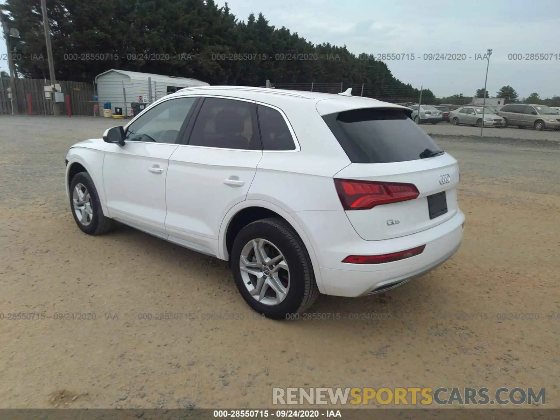 3 Фотография поврежденного автомобиля WA1ANAFY7K2115544 AUDI Q5 2019