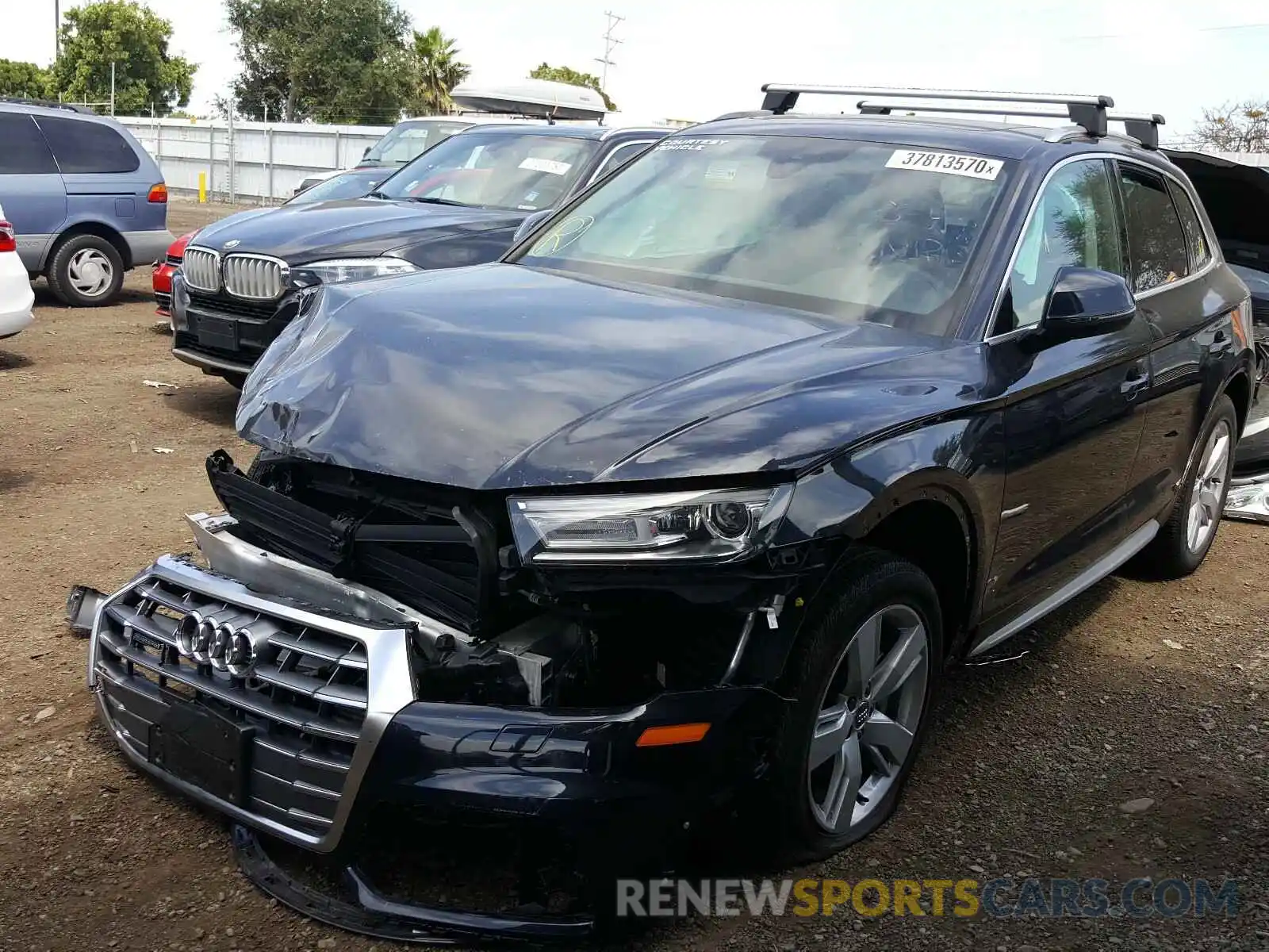 2 Фотография поврежденного автомобиля WA1ANAFY7K2117343 AUDI Q5 2019