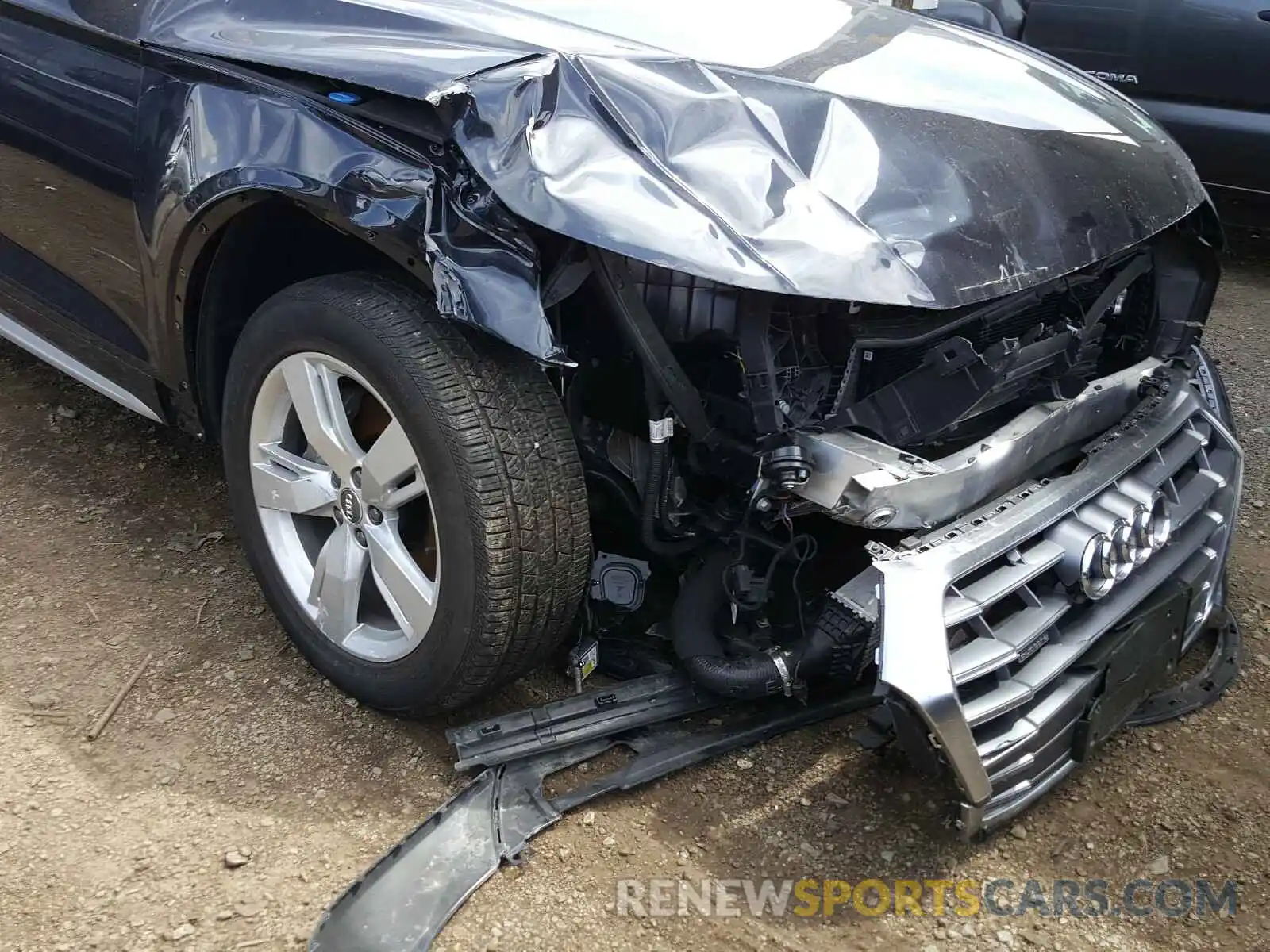 9 Photograph of a damaged car WA1ANAFY7K2117343 AUDI Q5 2019