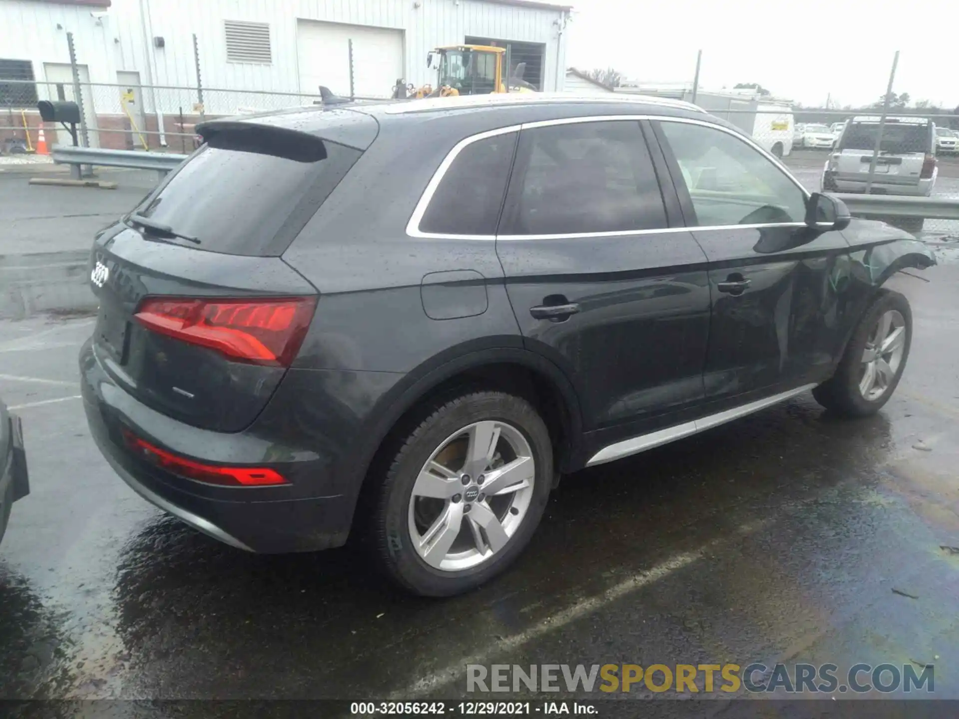 4 Photograph of a damaged car WA1ANAFY7K2119755 AUDI Q5 2019