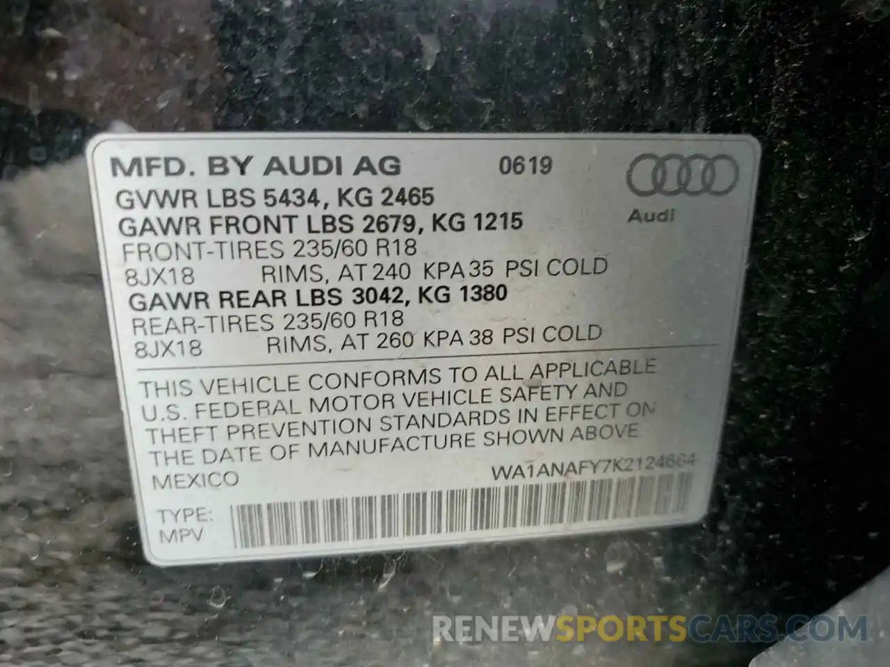 13 Photograph of a damaged car WA1ANAFY7K2124664 AUDI Q5 2019