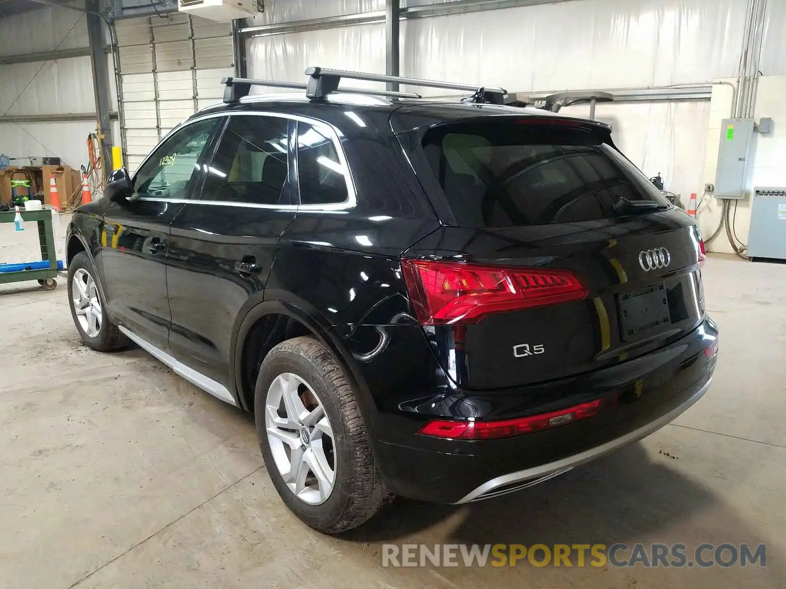 3 Фотография поврежденного автомобиля WA1ANAFY7K2128150 AUDI Q5 2019