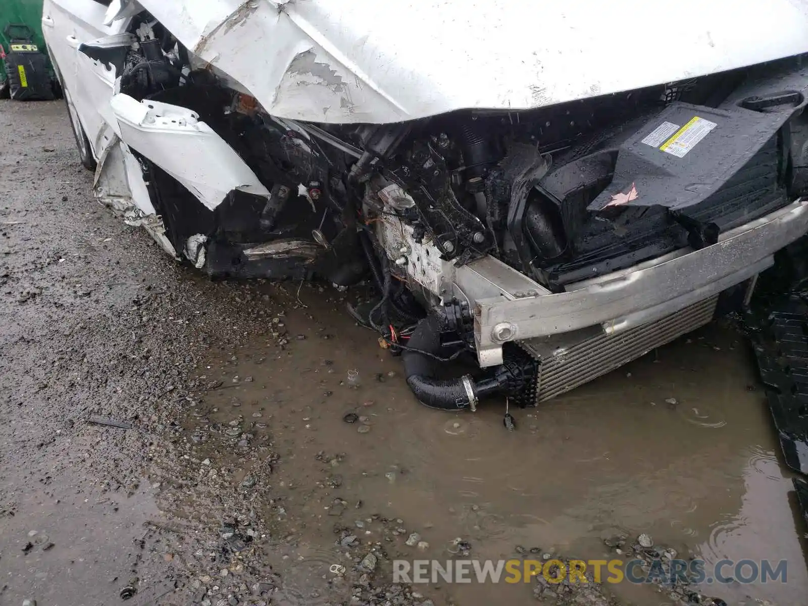 9 Photograph of a damaged car WA1ANAFY7K2128892 AUDI Q5 2019