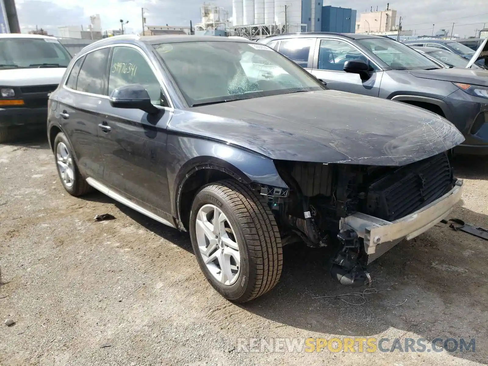 1 Photograph of a damaged car WA1ANAFY8K2047402 AUDI Q5 2019