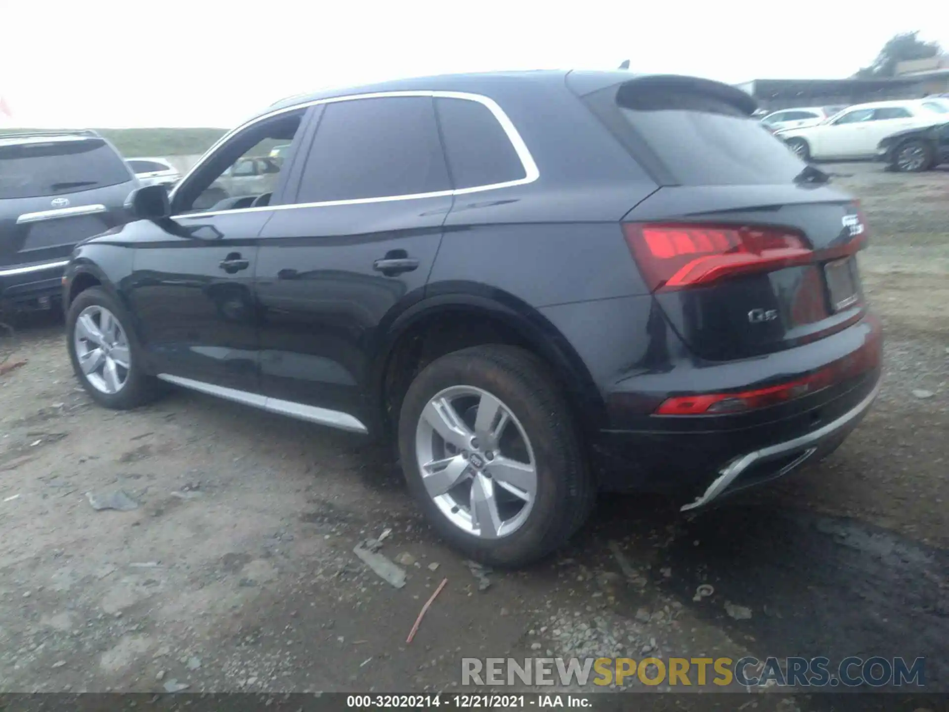 3 Фотография поврежденного автомобиля WA1ANAFY8K2050090 AUDI Q5 2019