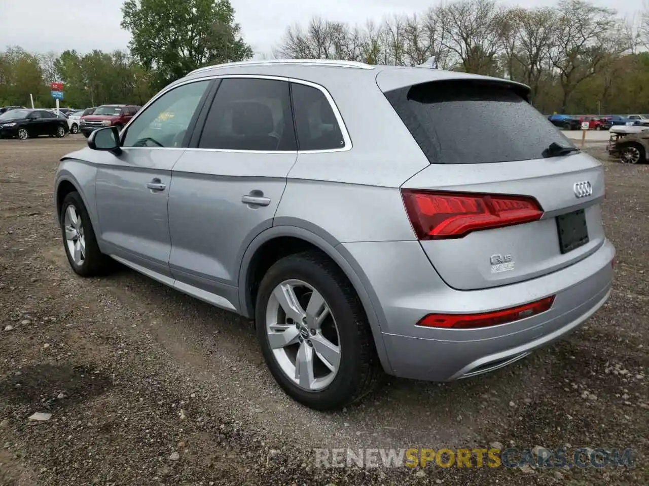 3 Фотография поврежденного автомобиля WA1ANAFY8K2058383 AUDI Q5 2019