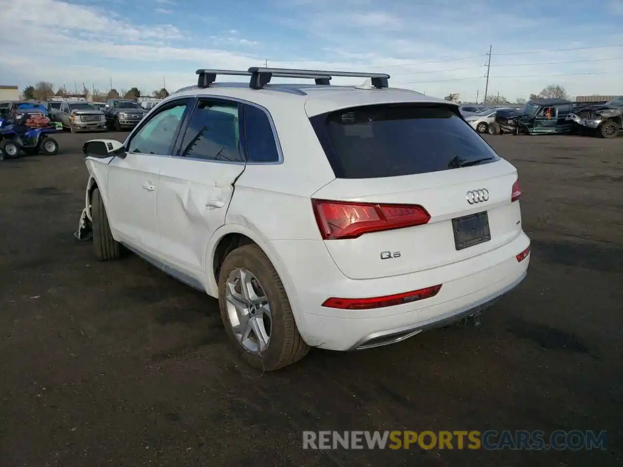 3 Фотография поврежденного автомобиля WA1ANAFY8K2060618 AUDI Q5 2019