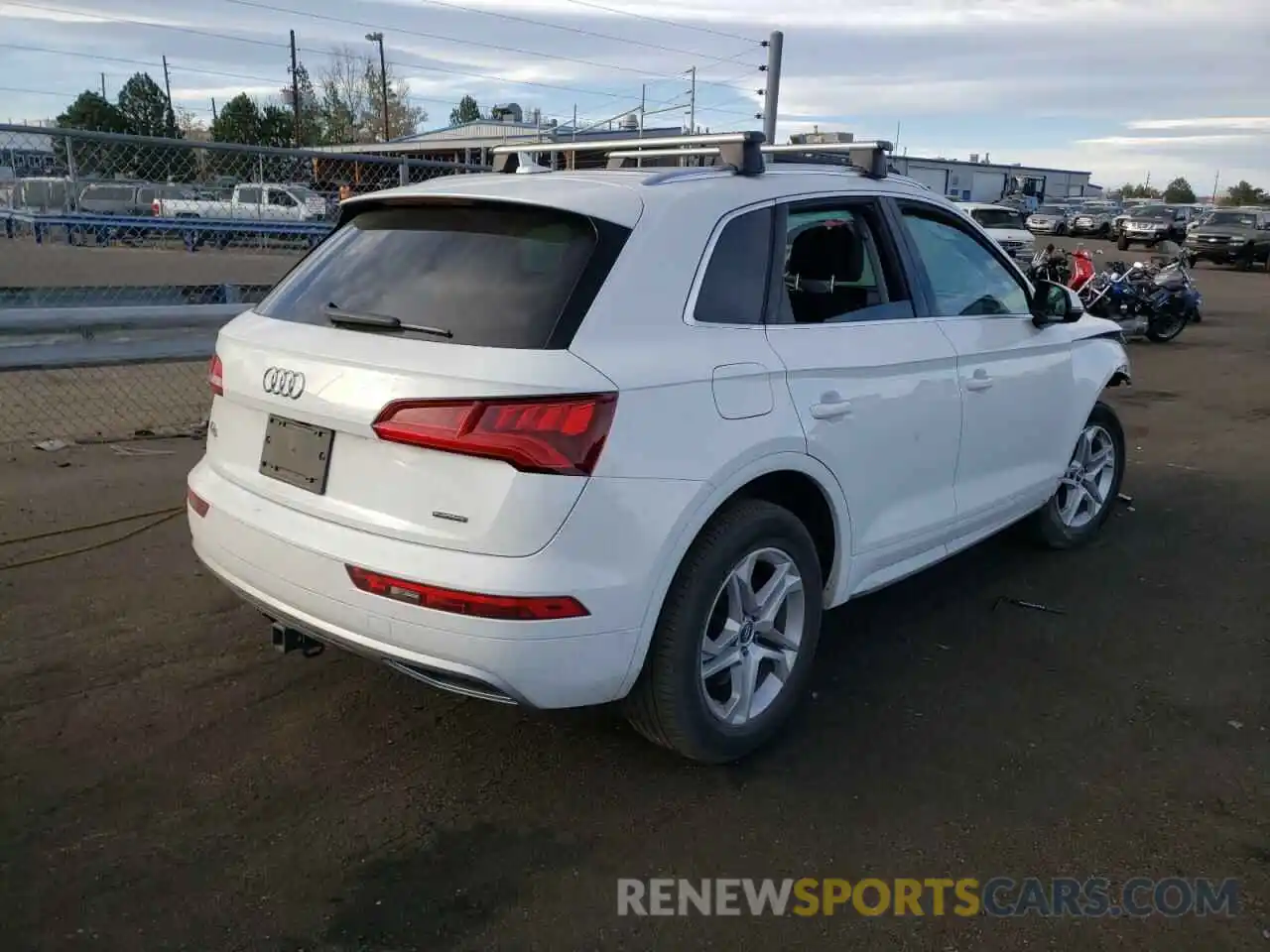 4 Фотография поврежденного автомобиля WA1ANAFY8K2060618 AUDI Q5 2019