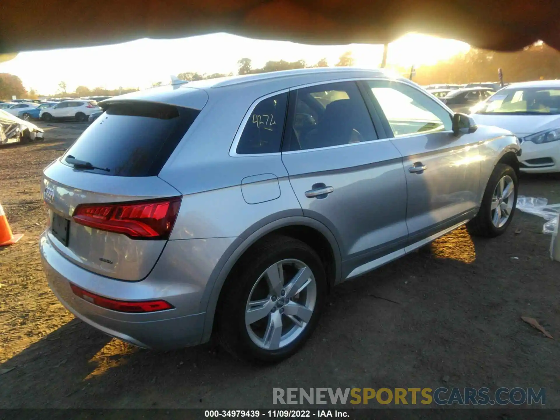 4 Фотография поврежденного автомобиля WA1ANAFY8K2072008 AUDI Q5 2019