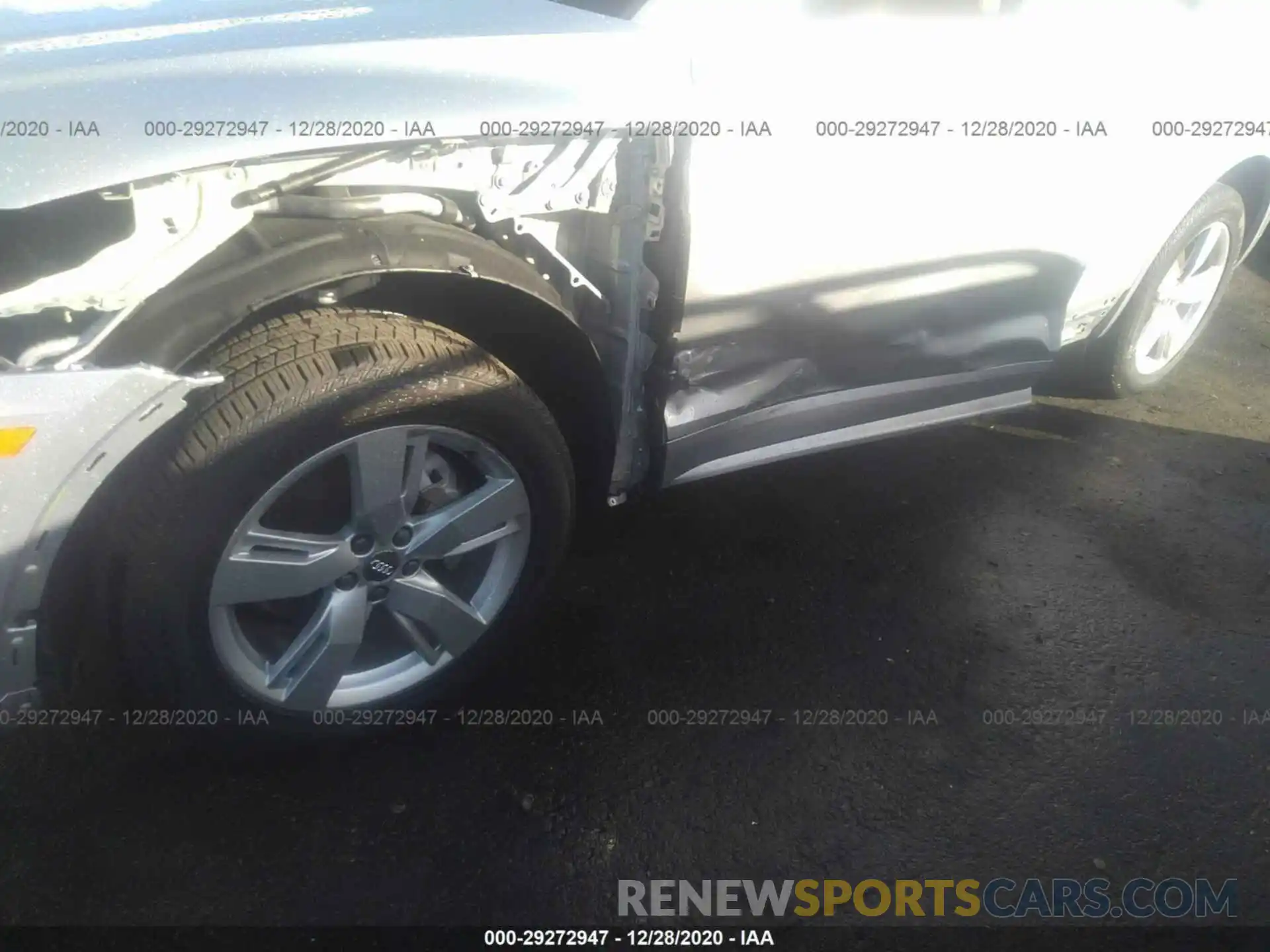 6 Photograph of a damaged car WA1ANAFY8K2072249 AUDI Q5 2019