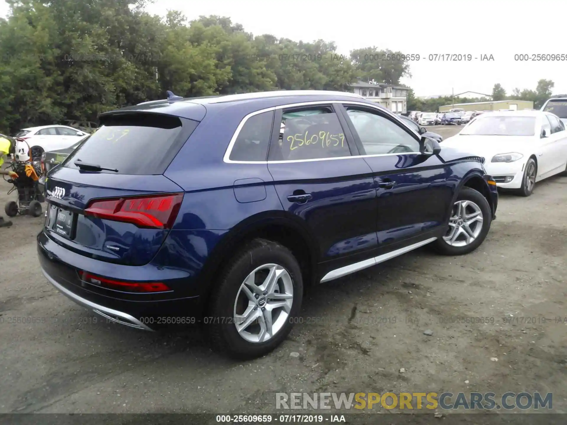 4 Фотография поврежденного автомобиля WA1ANAFY8K2079072 AUDI Q5 2019