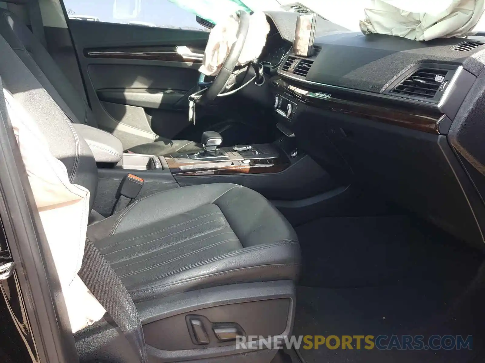 5 Photograph of a damaged car WA1ANAFY8K2108151 AUDI Q5 2019