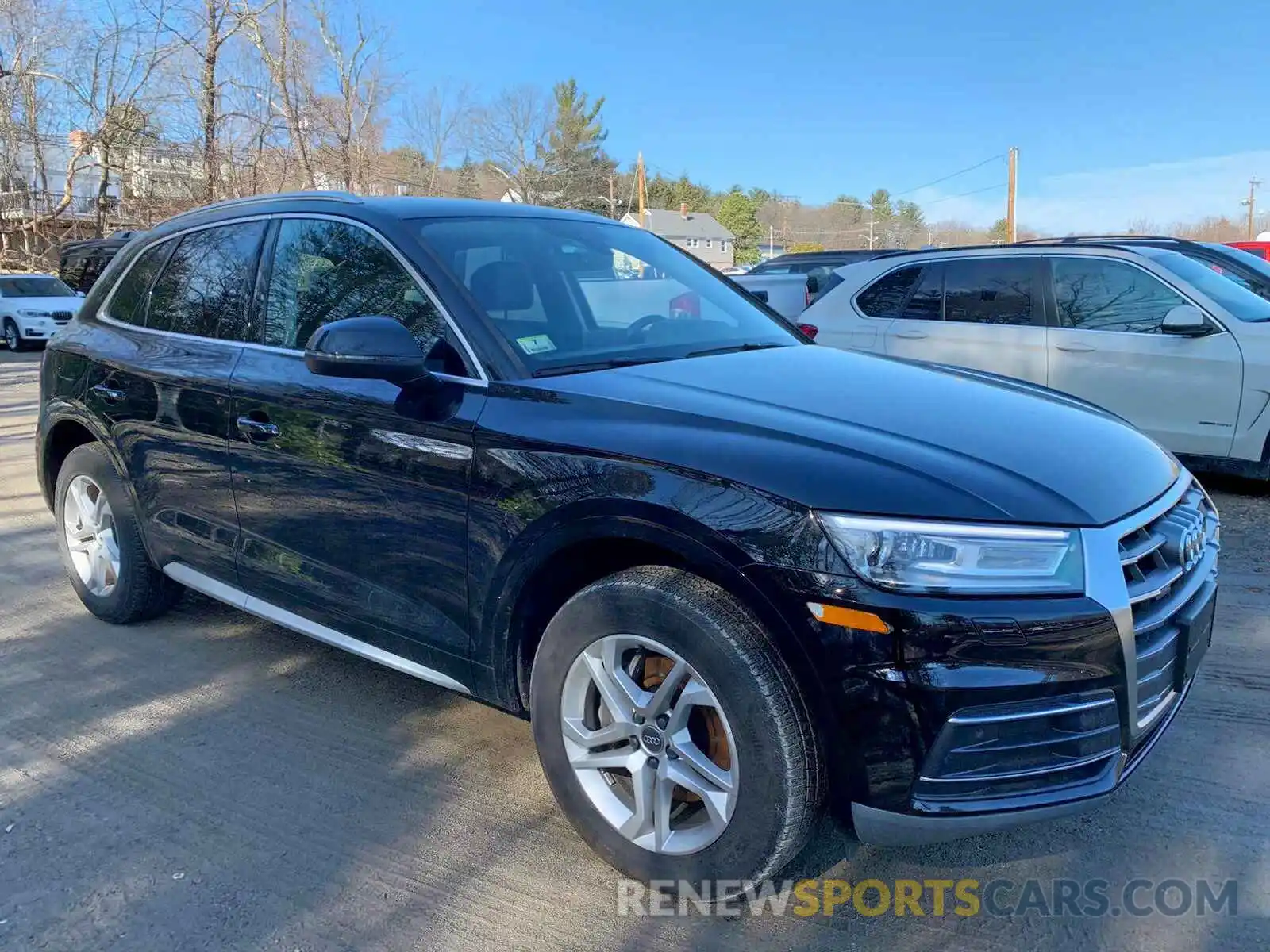 1 Photograph of a damaged car WA1ANAFY8K2121627 AUDI Q5 2019