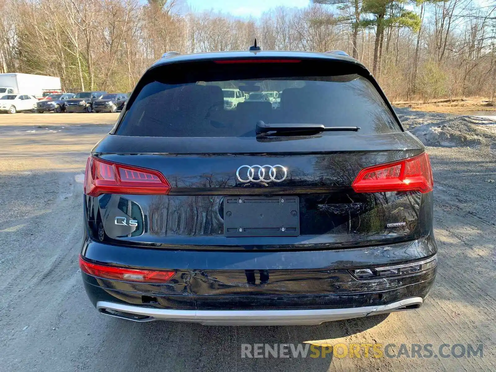 4 Photograph of a damaged car WA1ANAFY8K2121627 AUDI Q5 2019